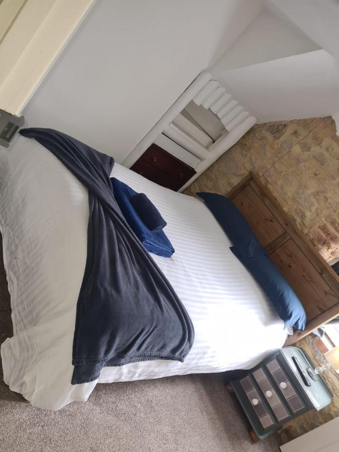 Crosskeys Inn Guest Rooms In Wye Valley Goodrich المظهر الخارجي الصورة
